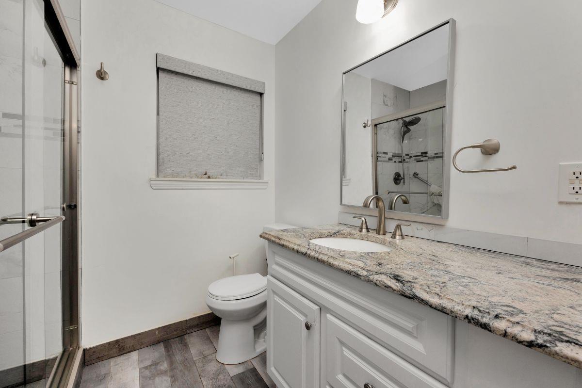 336 Commack Rd #16