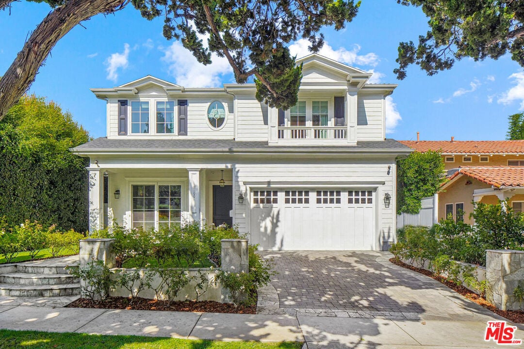1100 Wellesley Ave