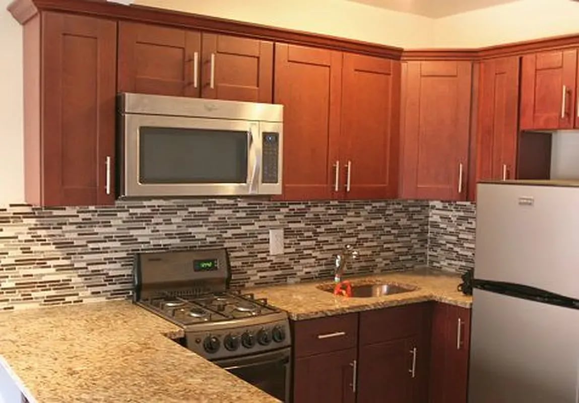 160 Bleecker St #4FW 