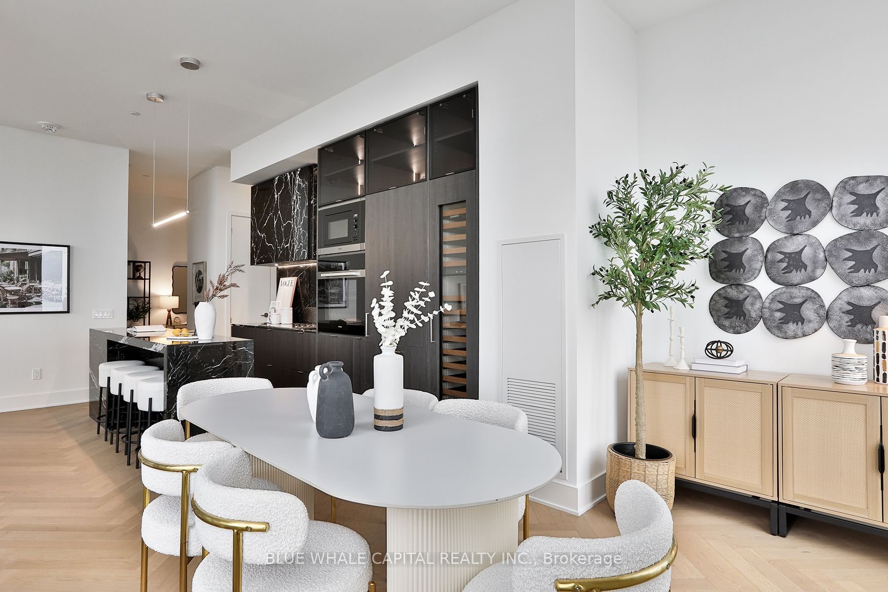 11 YORKVILLE PENTHOUSE 