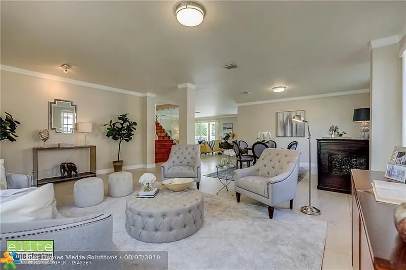 1612 Blue Jay Cir
