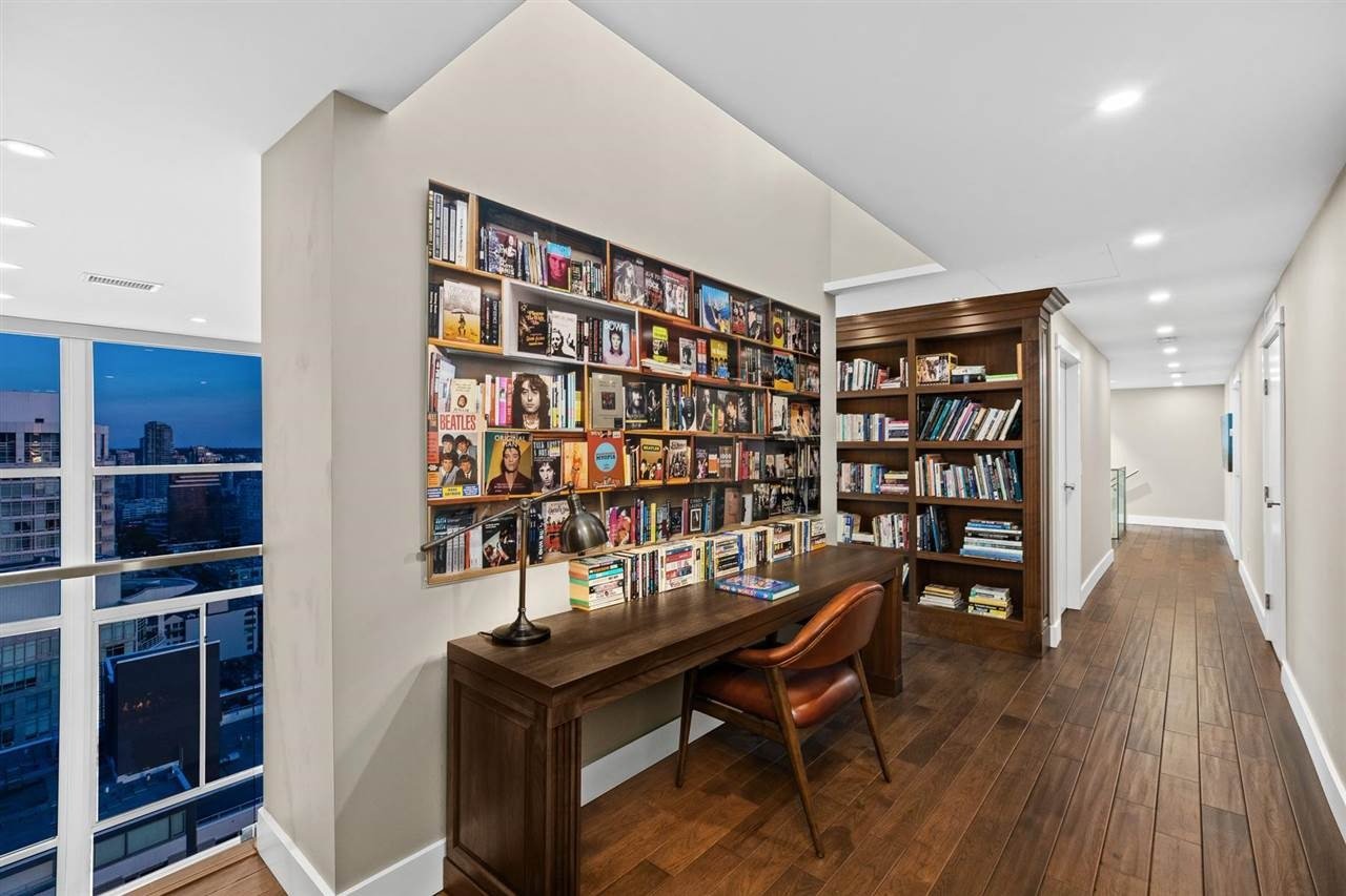 717 Jervis St, #3101