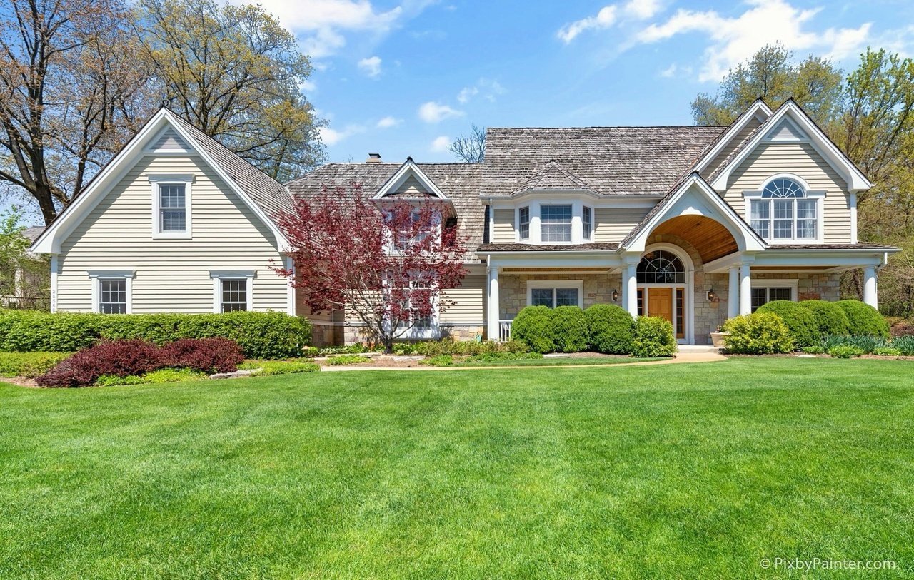 25568 N Countryside Ct