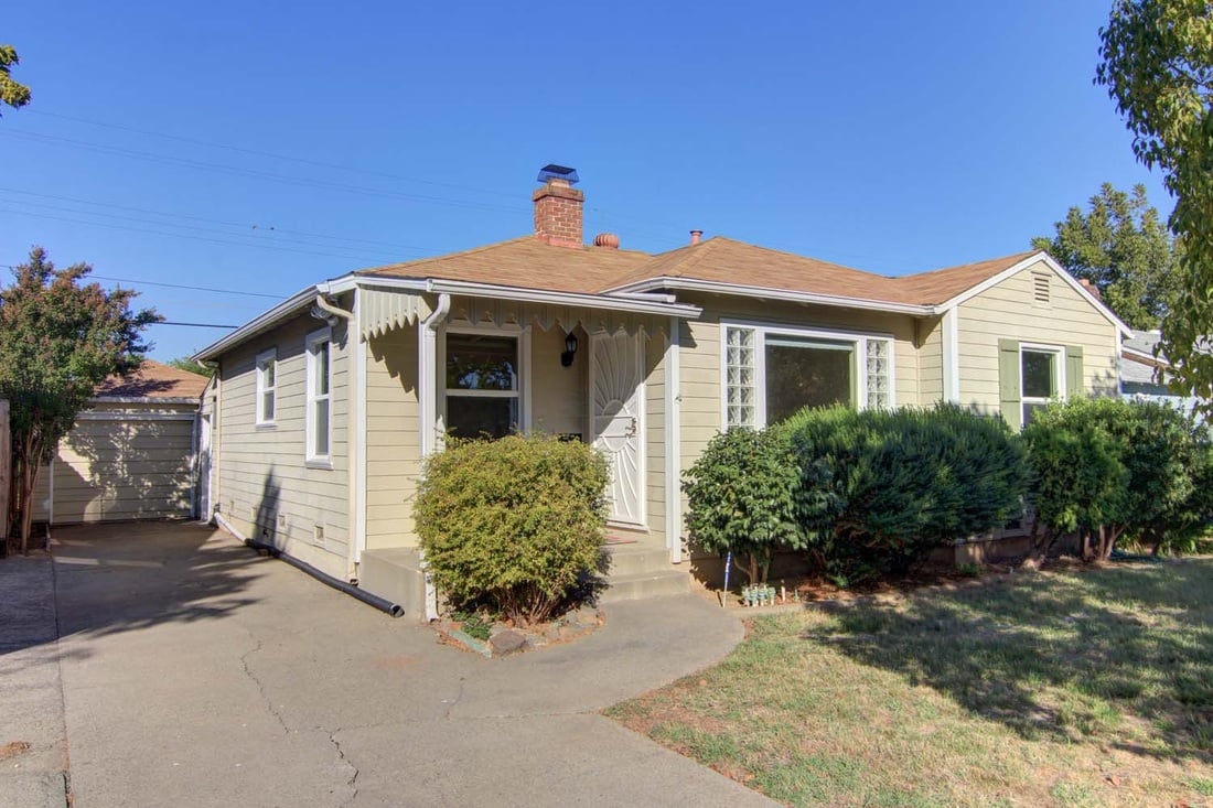 Just Listed! Near Tahoe Park with HUGE Bonus Room!