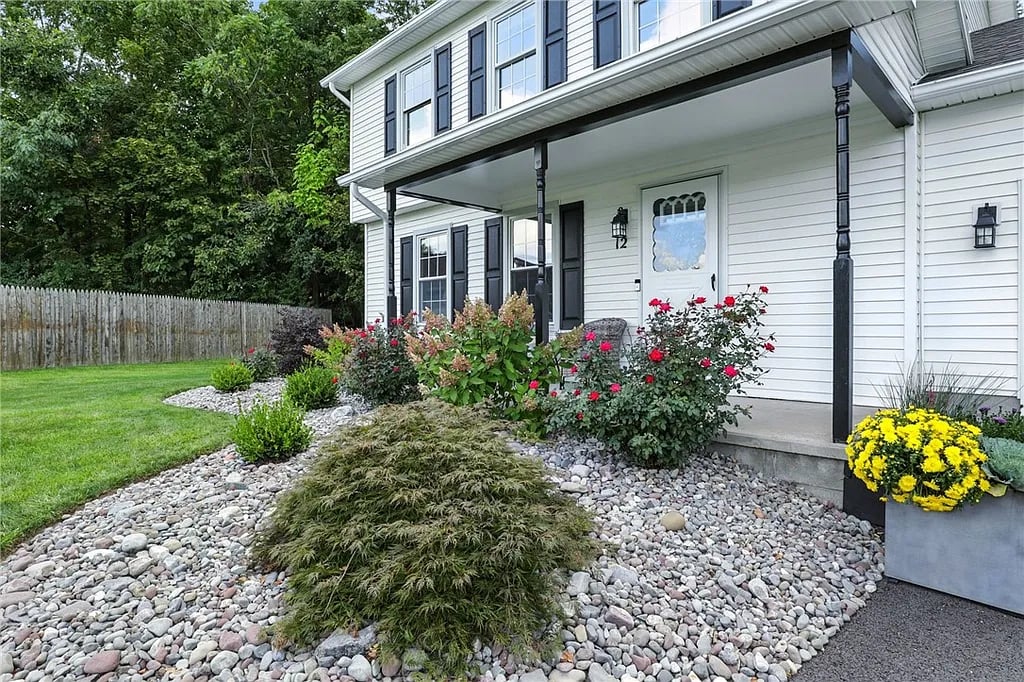 12 Calman Pl