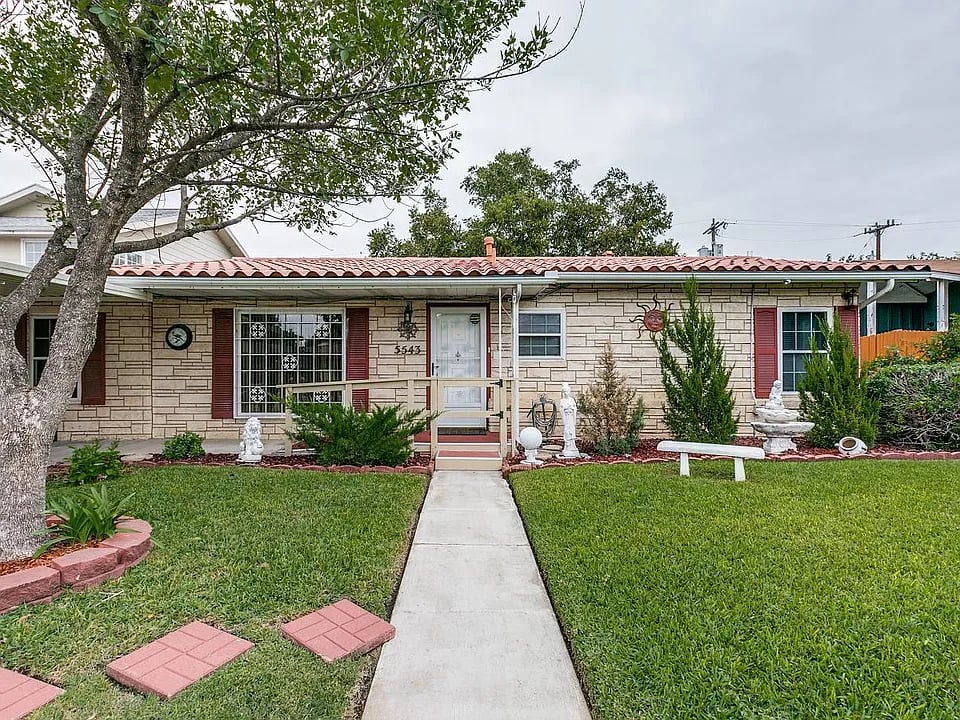 5543 Knoll Krest Dr