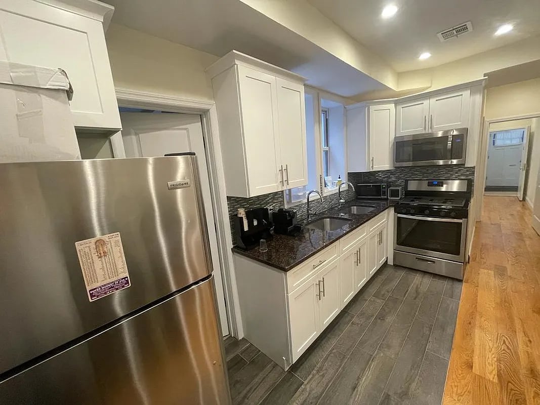 1487 East 34th Street #3A