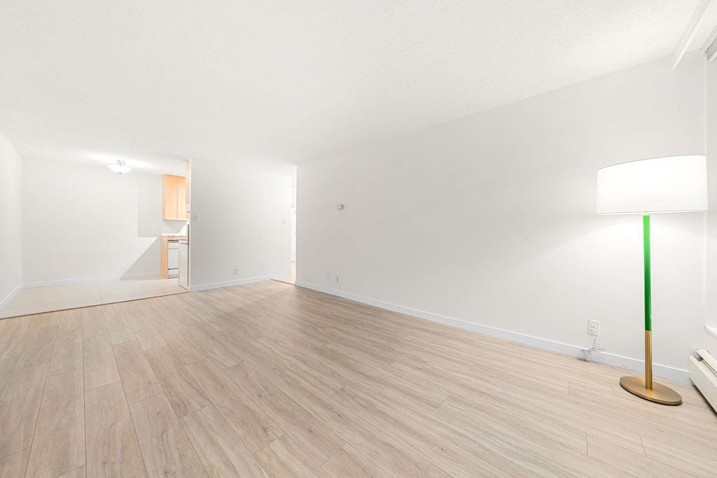 2012 Fullerton Ave, #119