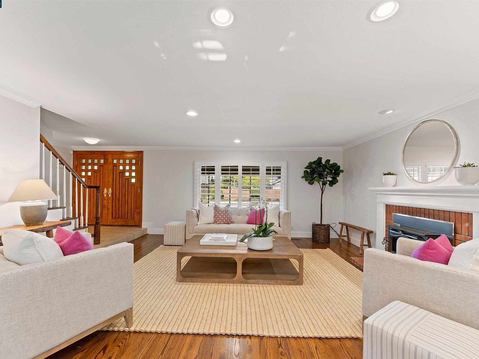 1410 De La Cruz Way