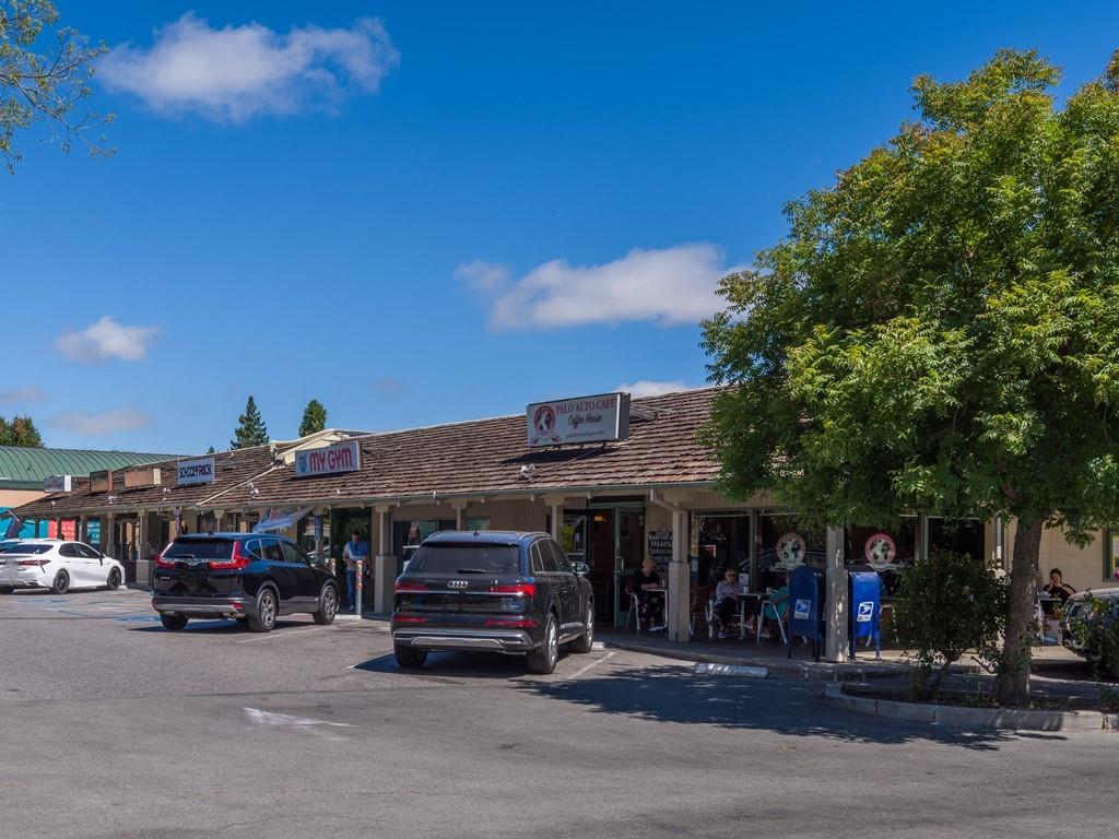 725 Loma Verde Avenue, No. E
