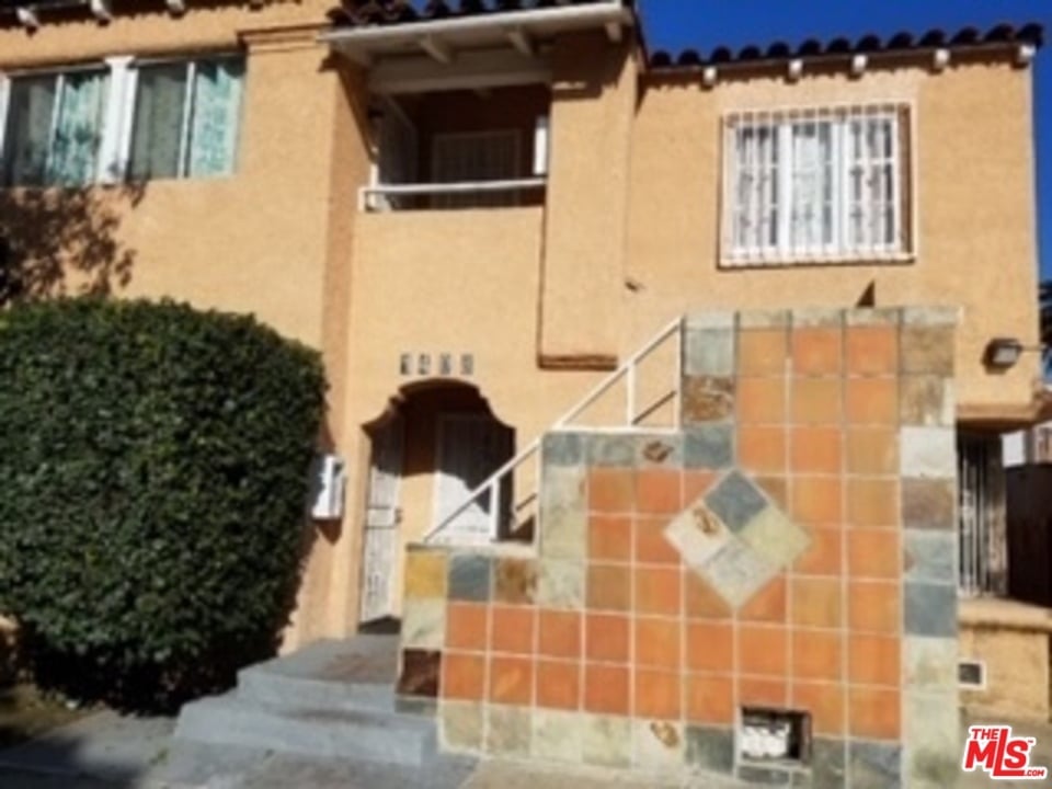 1408 Walnut Ave
