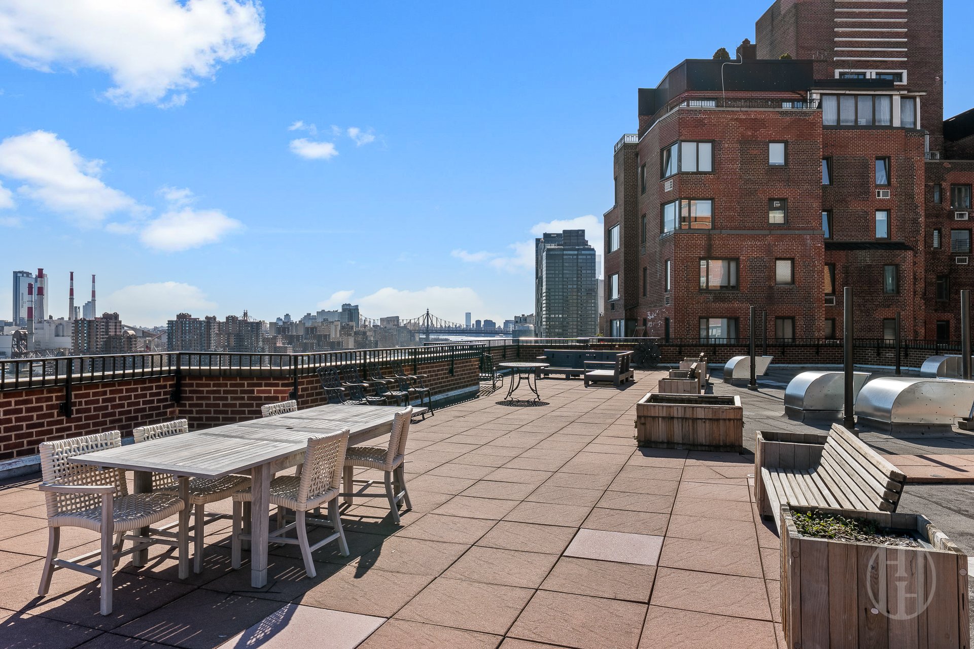 55 East End Avenue