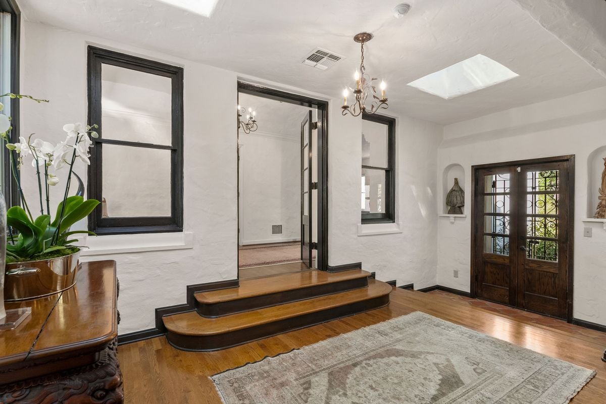 Historically Significant Spanish Revival in Monte Vista