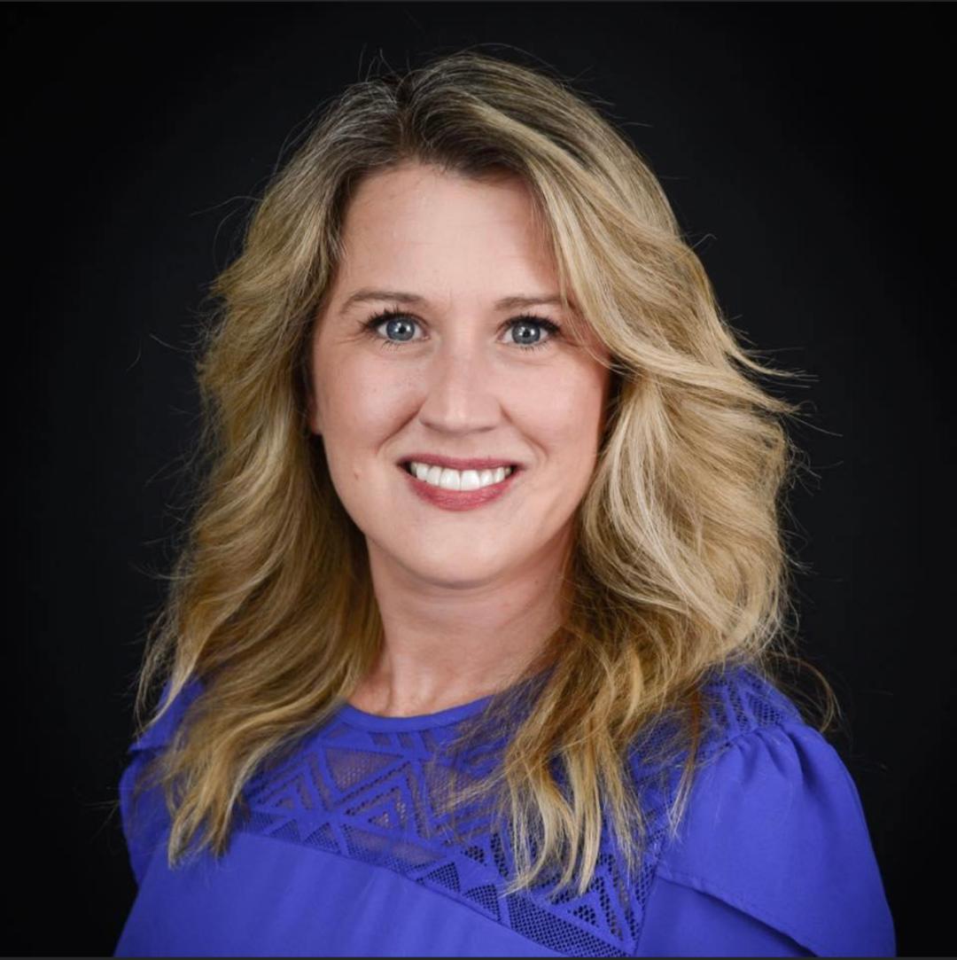 Karah Mae Chancey Gatlinburg, TN Real Estate Agent Headshot