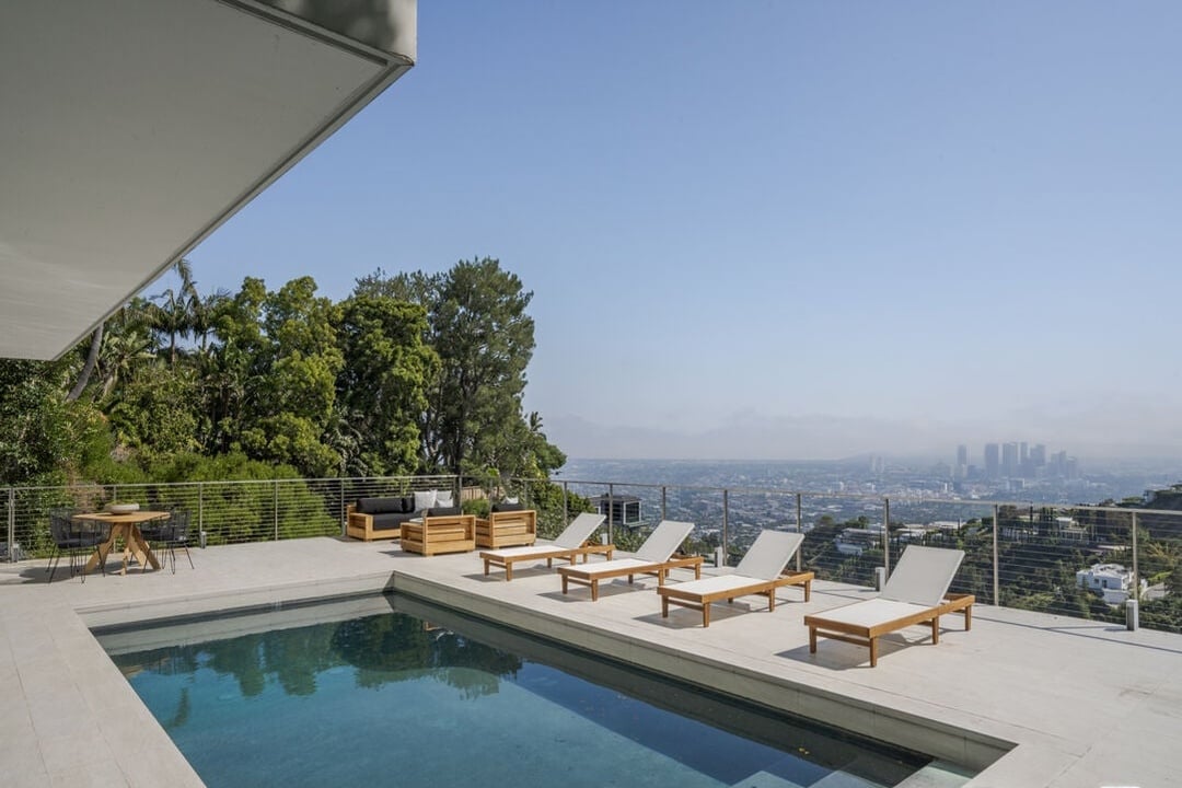 Nova Estate, Sunset Plaza Dr, 90069