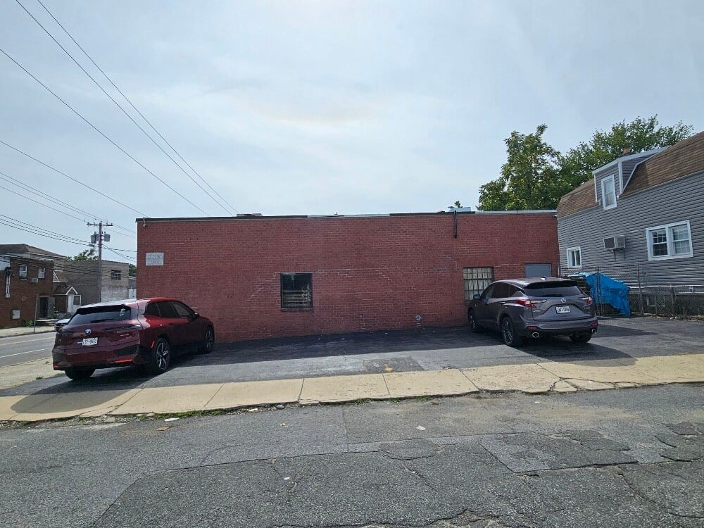 454 Meacham Ave