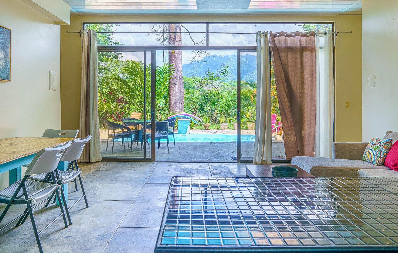 Charming 2-Bedroom Home in Ojochal, right off Finca Marañon, with stunning jungle & mountains views.