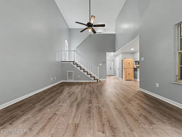 5516 Oakside Drive
