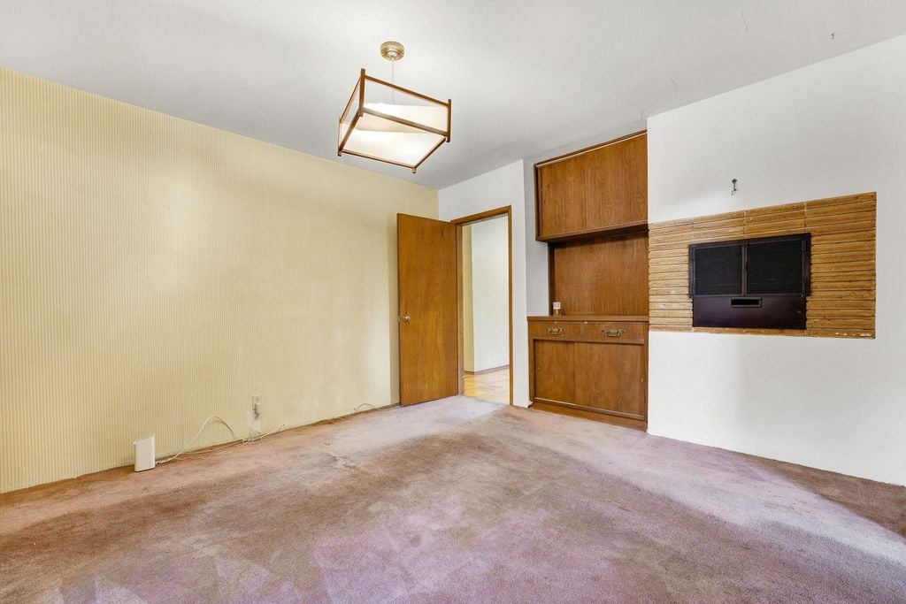 571 Glenross Rd