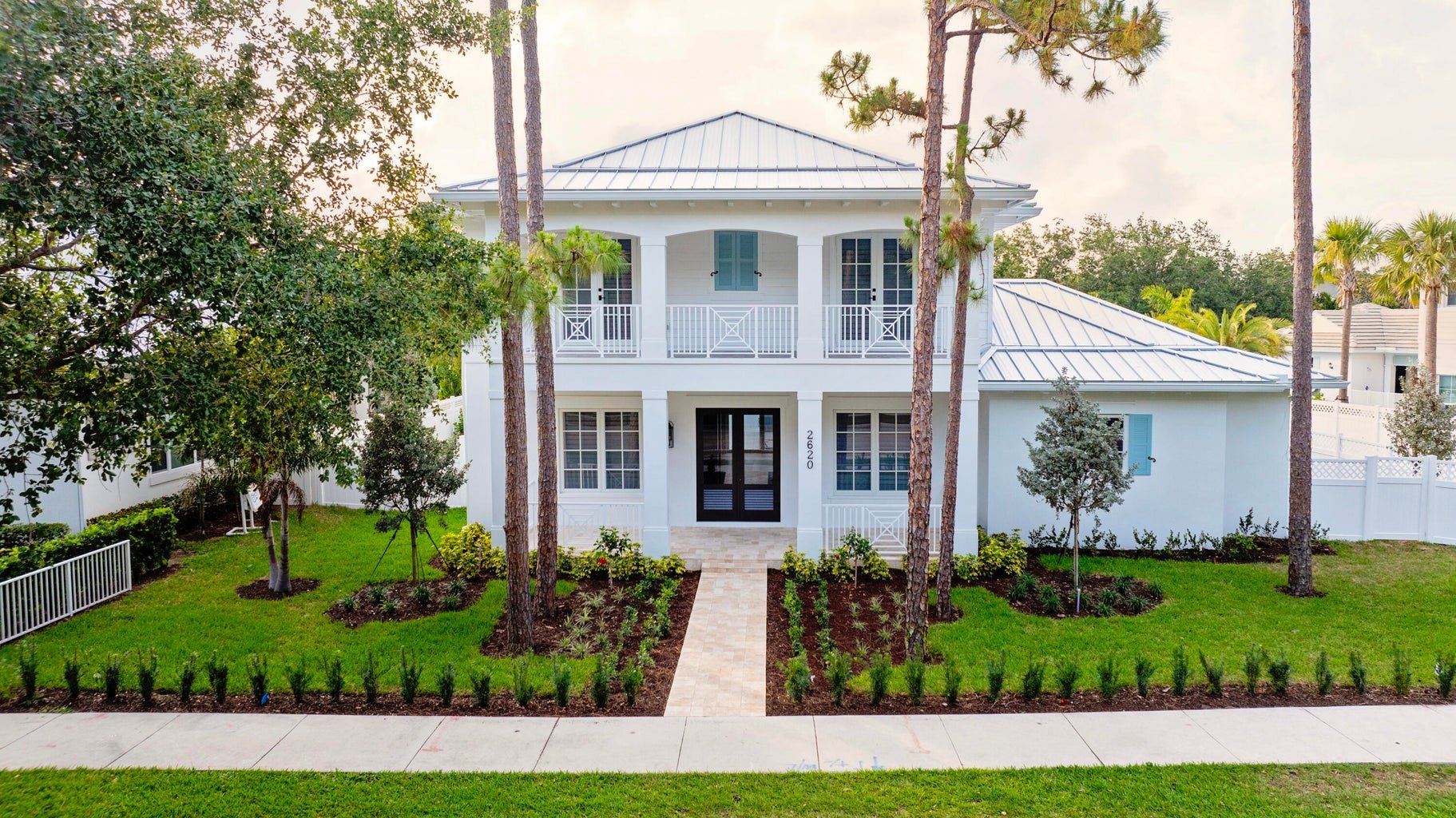 2620 Greenway Drive
