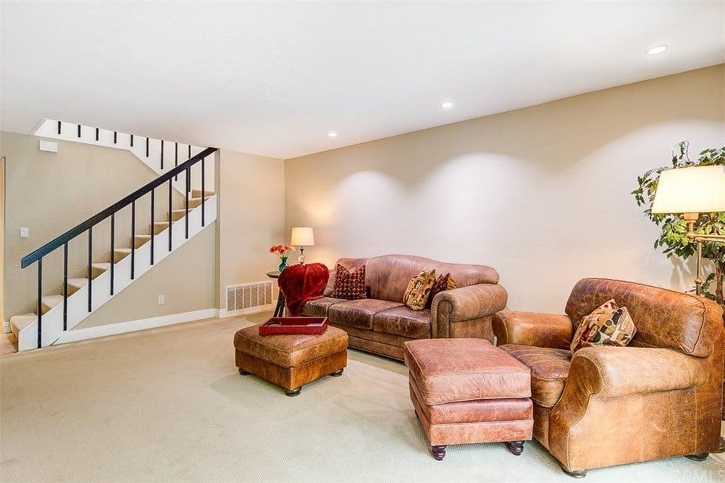 904 Hyde Ct