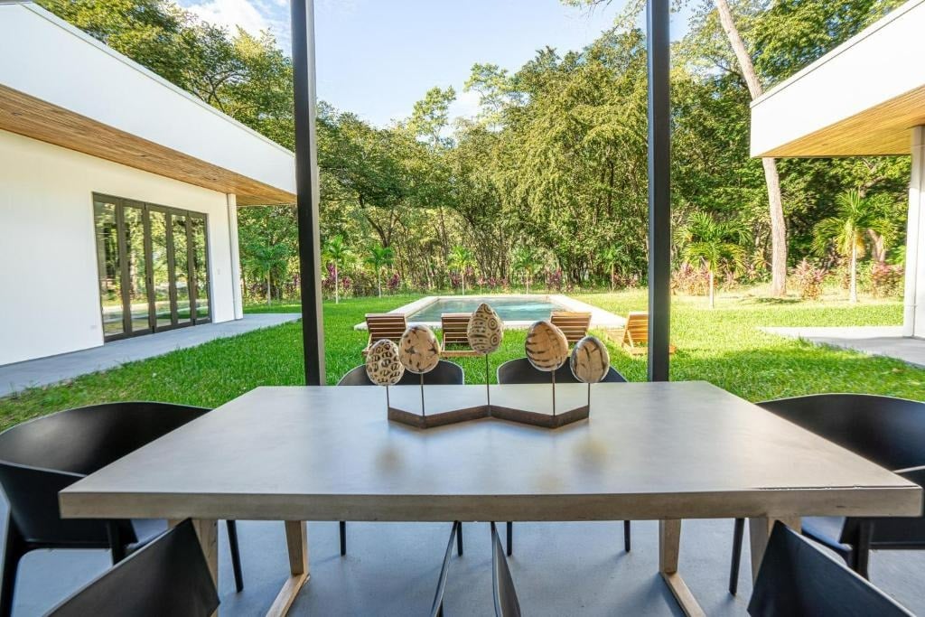 Casa Vista Verde | Contemporary 3-Bed Luxury Home with Pool in Exclusive Catalina Cove