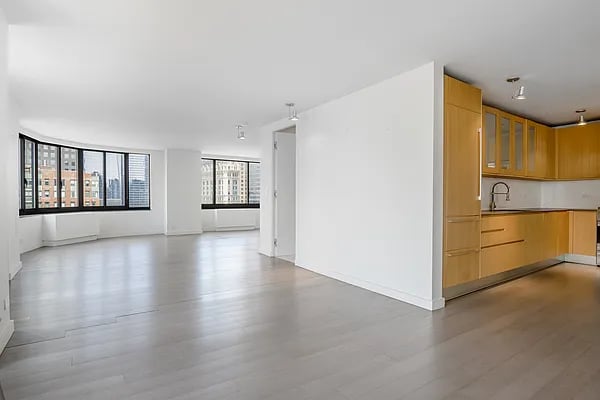 200 Rector Place Unit: 23ABC