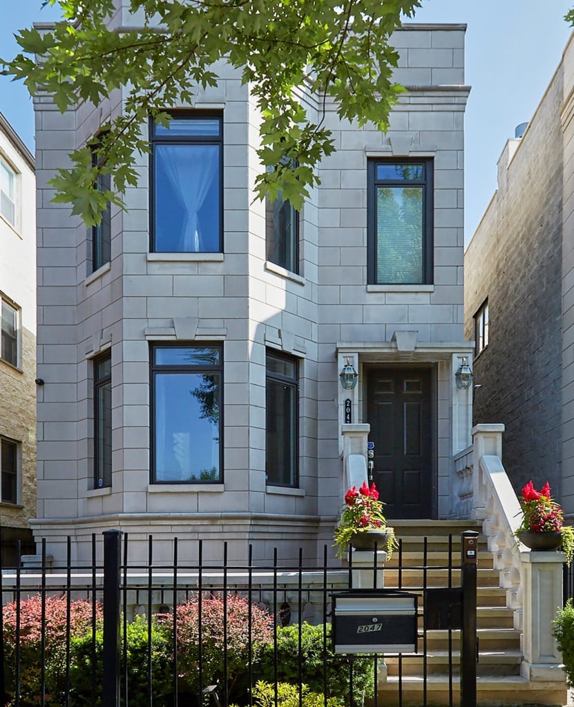  Featured Listing | 2047 W Erie | $1,099,900