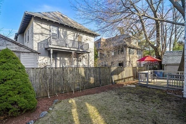 81 Oak Ave, #2
