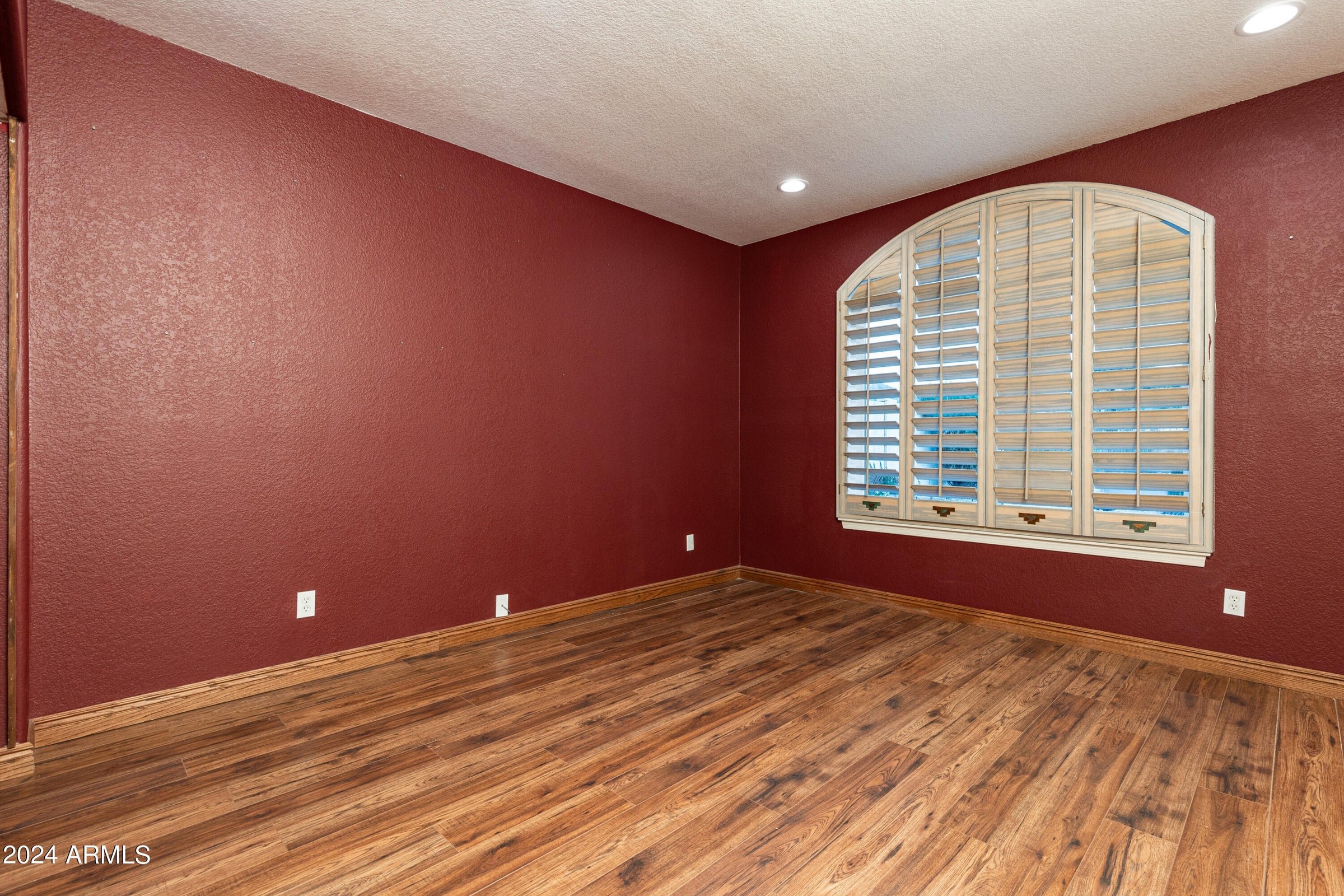 North Scottsdale home before remodel