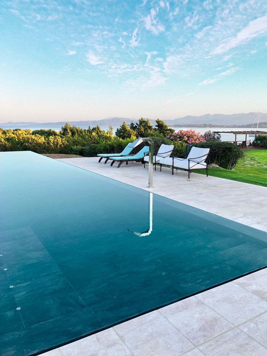 Breathtaking Beachfront Vacation Villa