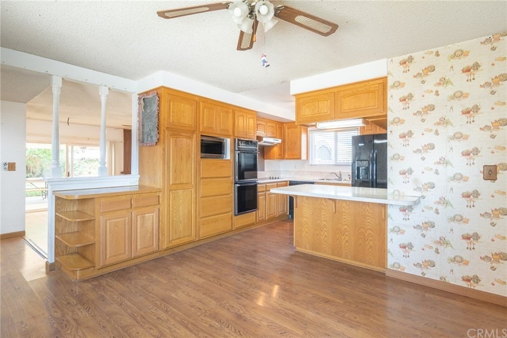 15841 Las Solanas St