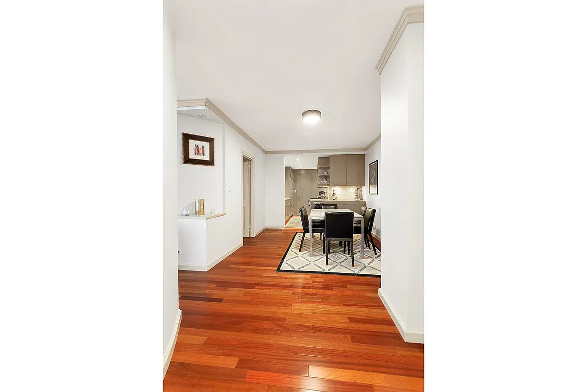 400 East 56th St, #26J