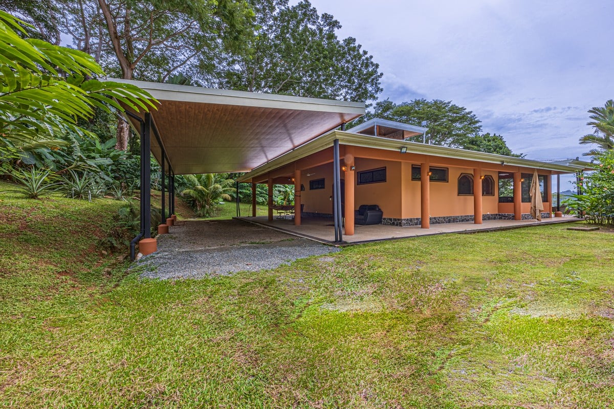 9 ACRES – 2 Bedroom Jungle And Window Ocean View Home With Infinity Pool And Excellent Rental Potential!!!