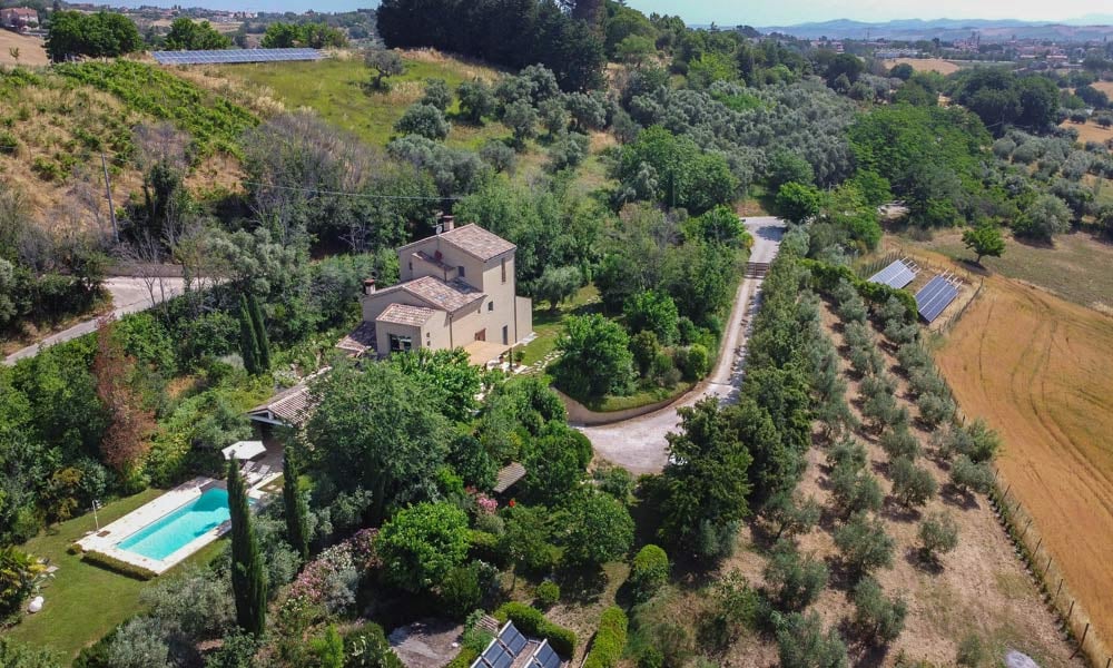 Stunning Countryside Home with Pool in Le Marche