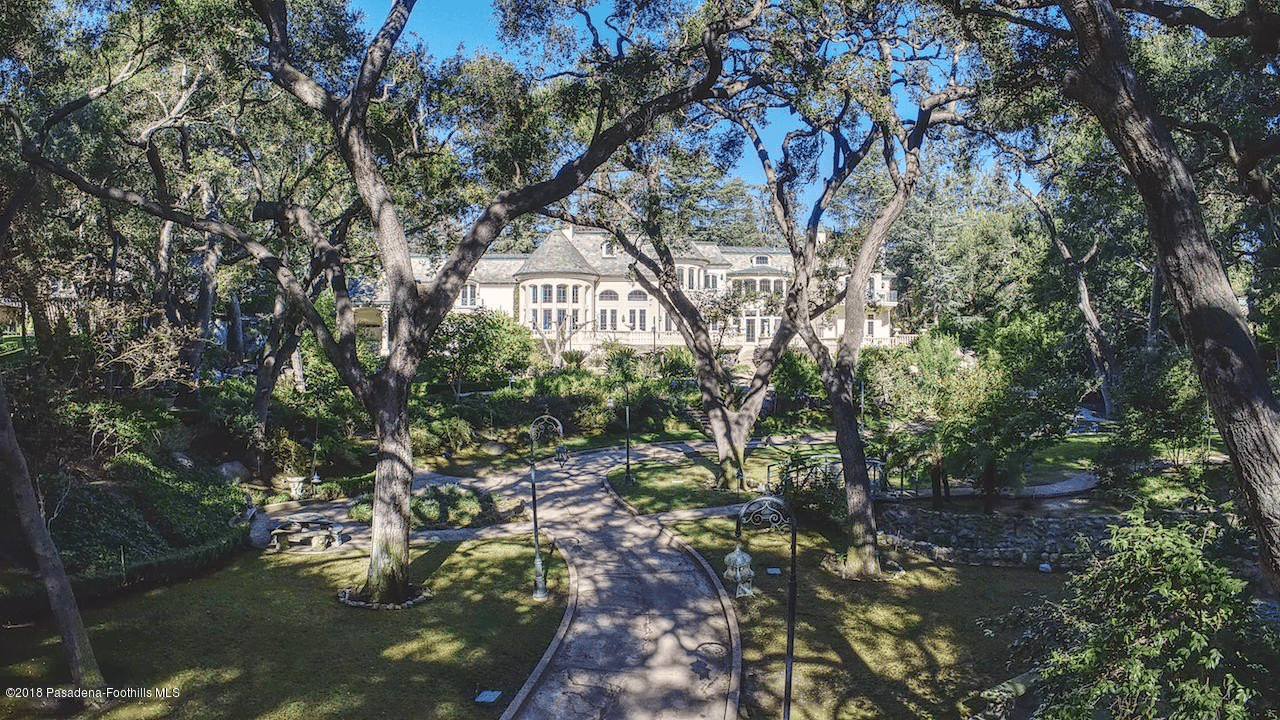 4158 Commonwealth Ave