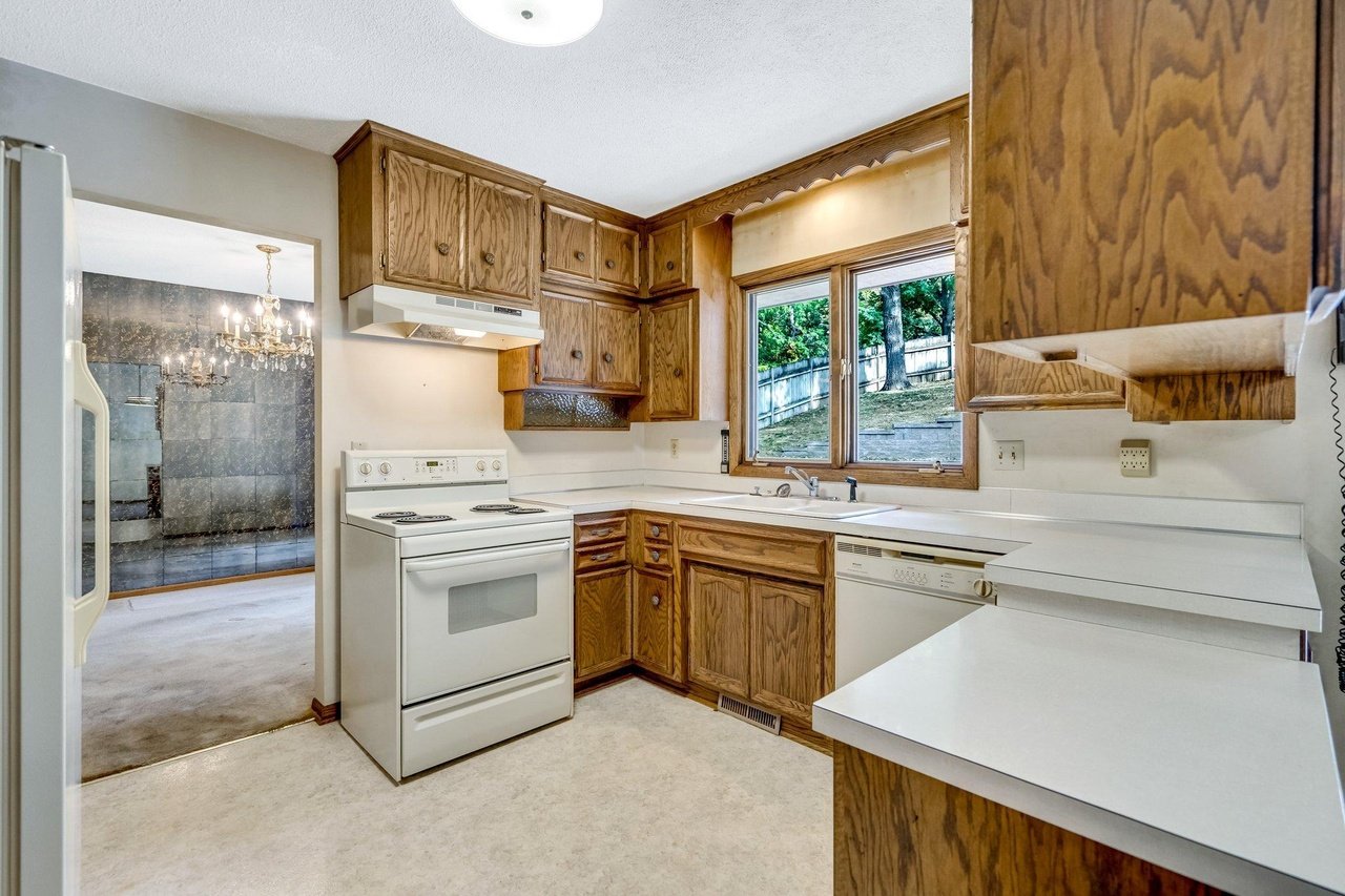 107 Belmont Rd
