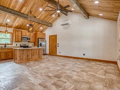 111 Ridge Trl