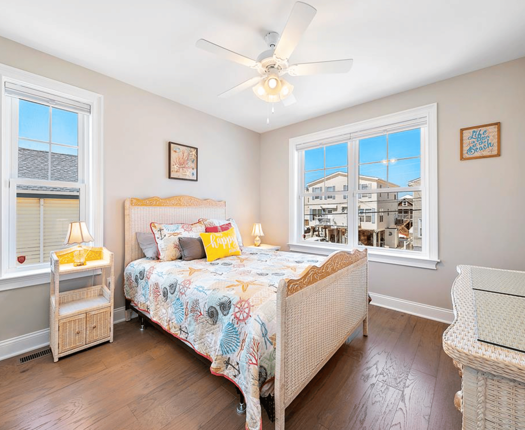 24 W Winifred Avenue, Beach Haven Crest