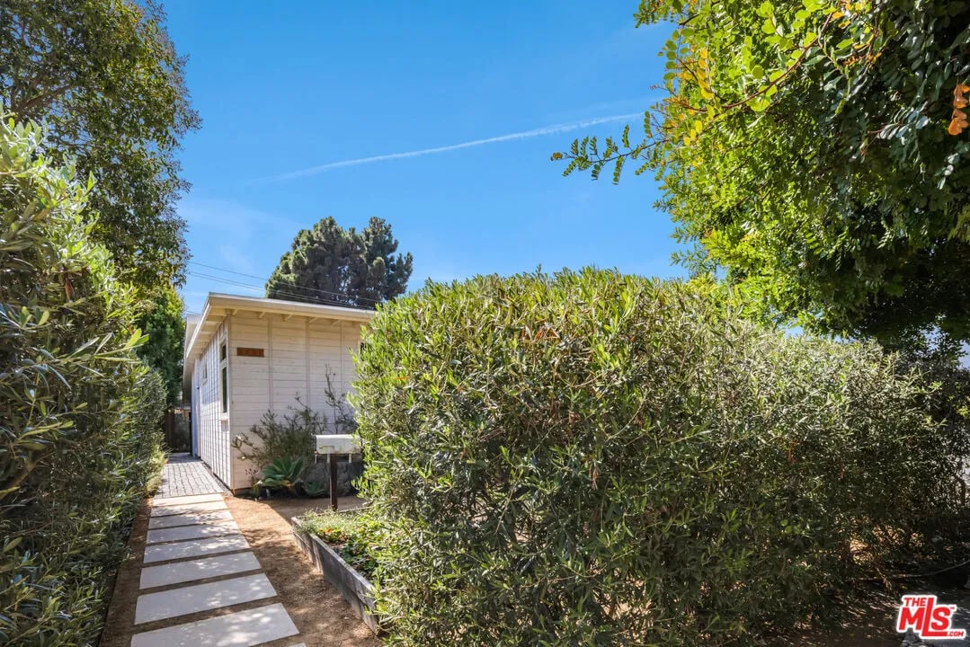 Mar Vista Mid Century