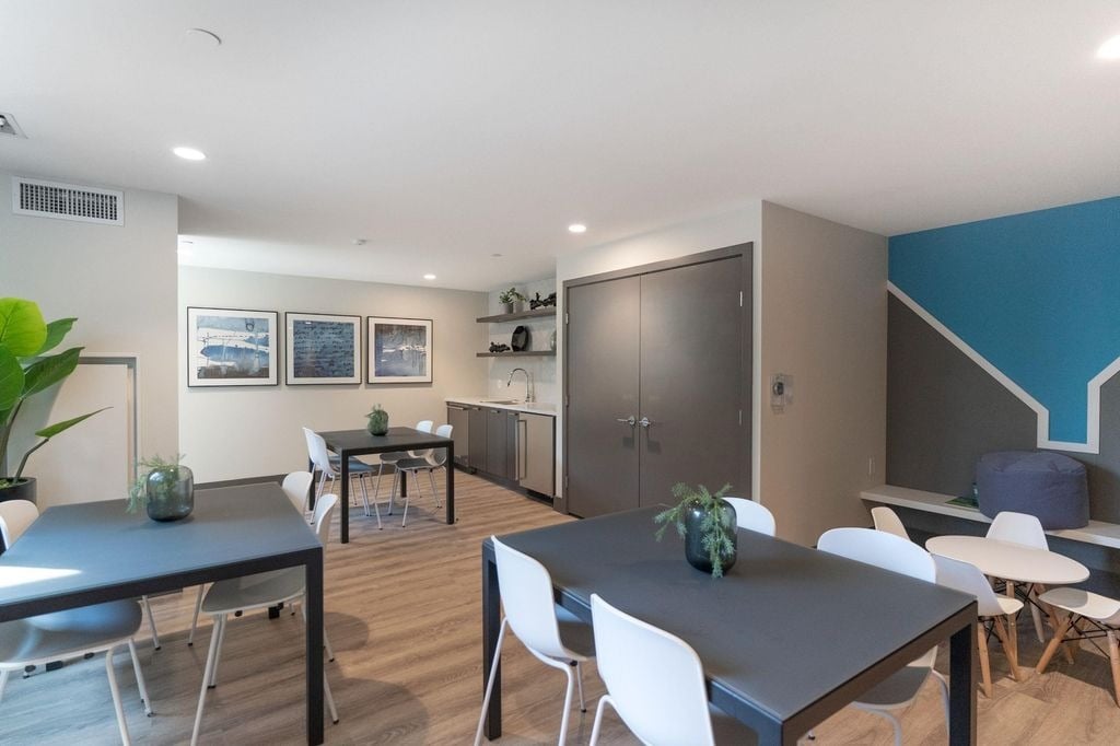 3588 Sawmill Cres, #311