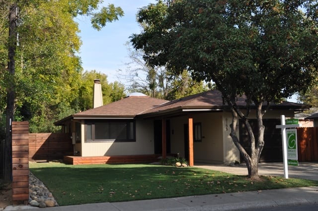 Home for sale in Tahoe Park! 6155 11th Ave Sacramento, CA 95820