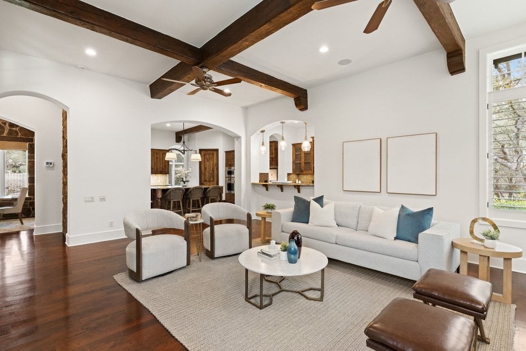 16005 Pontevedra Place