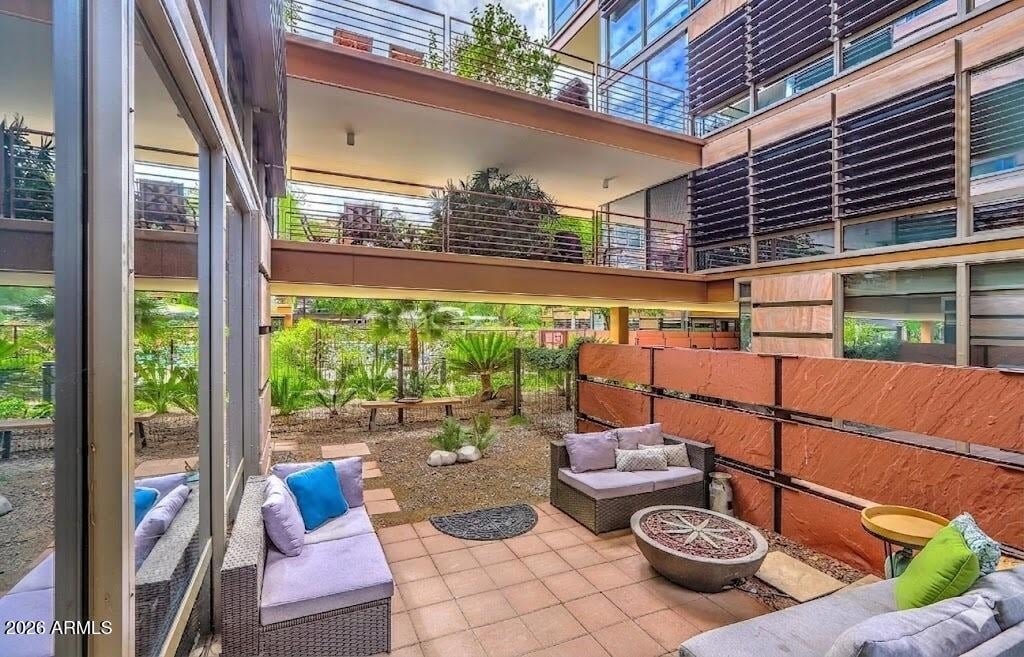 7161 E Rancho Vista Dr, #1004