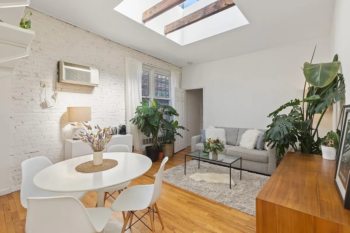 135 Amity Street Unit: 4B