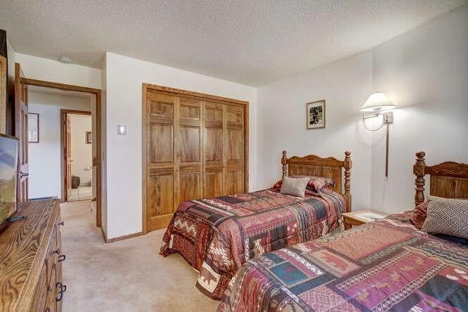 516 Kings Crown Rd, #516