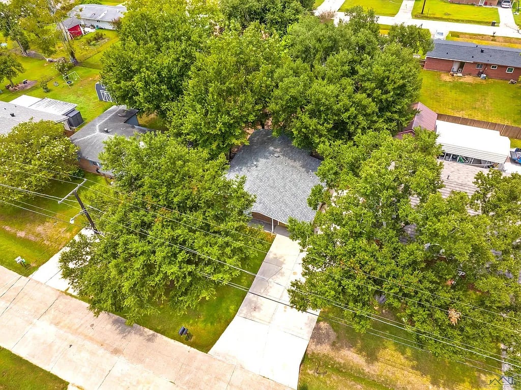 227 Paulette St