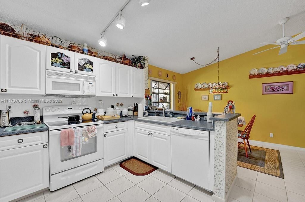 8870 Boatswain Dr
