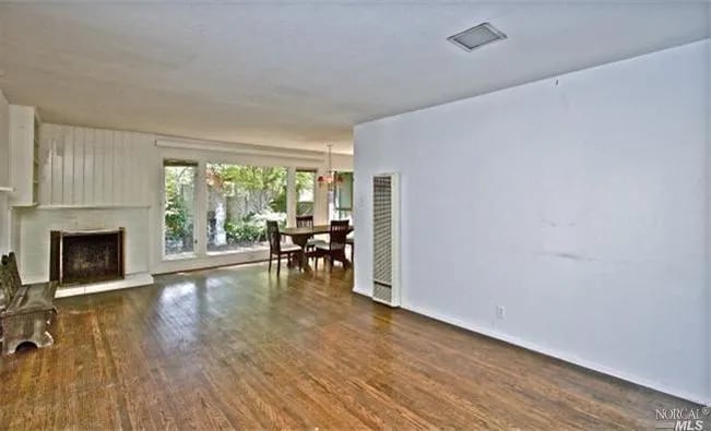 596 Ethel Ave