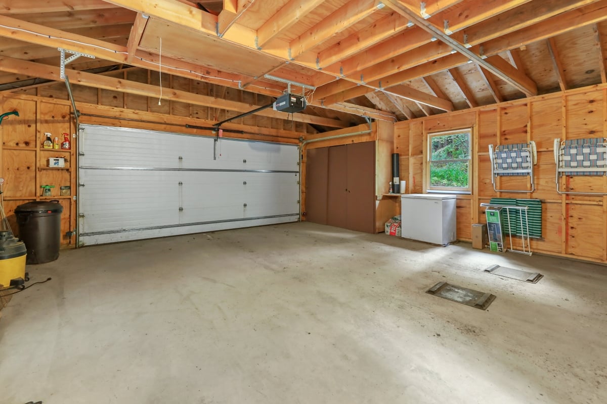 308 Hidden Ln